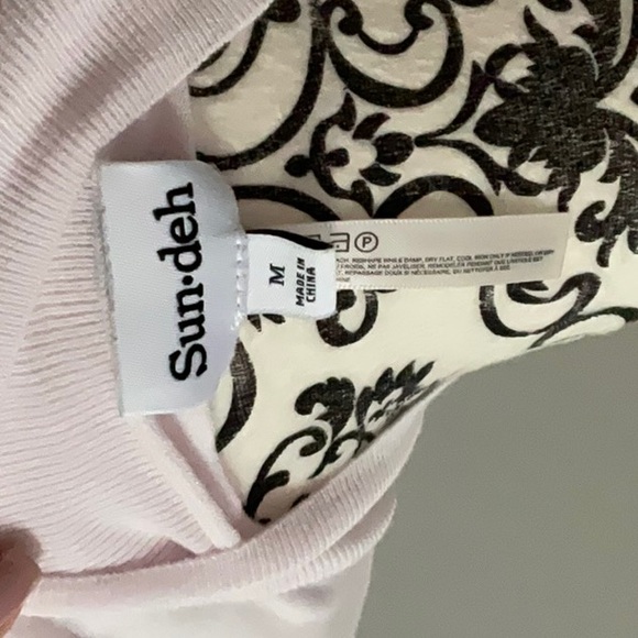 BNWOT Sun Dey Aritzia Long Sleeve Pale Pink Cut Out Back Top - Picture 3 of 3